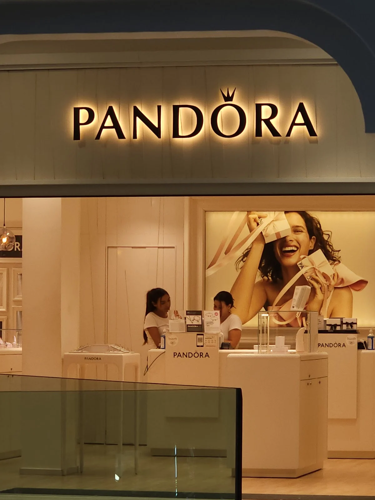 Boutique PANDORA - 2