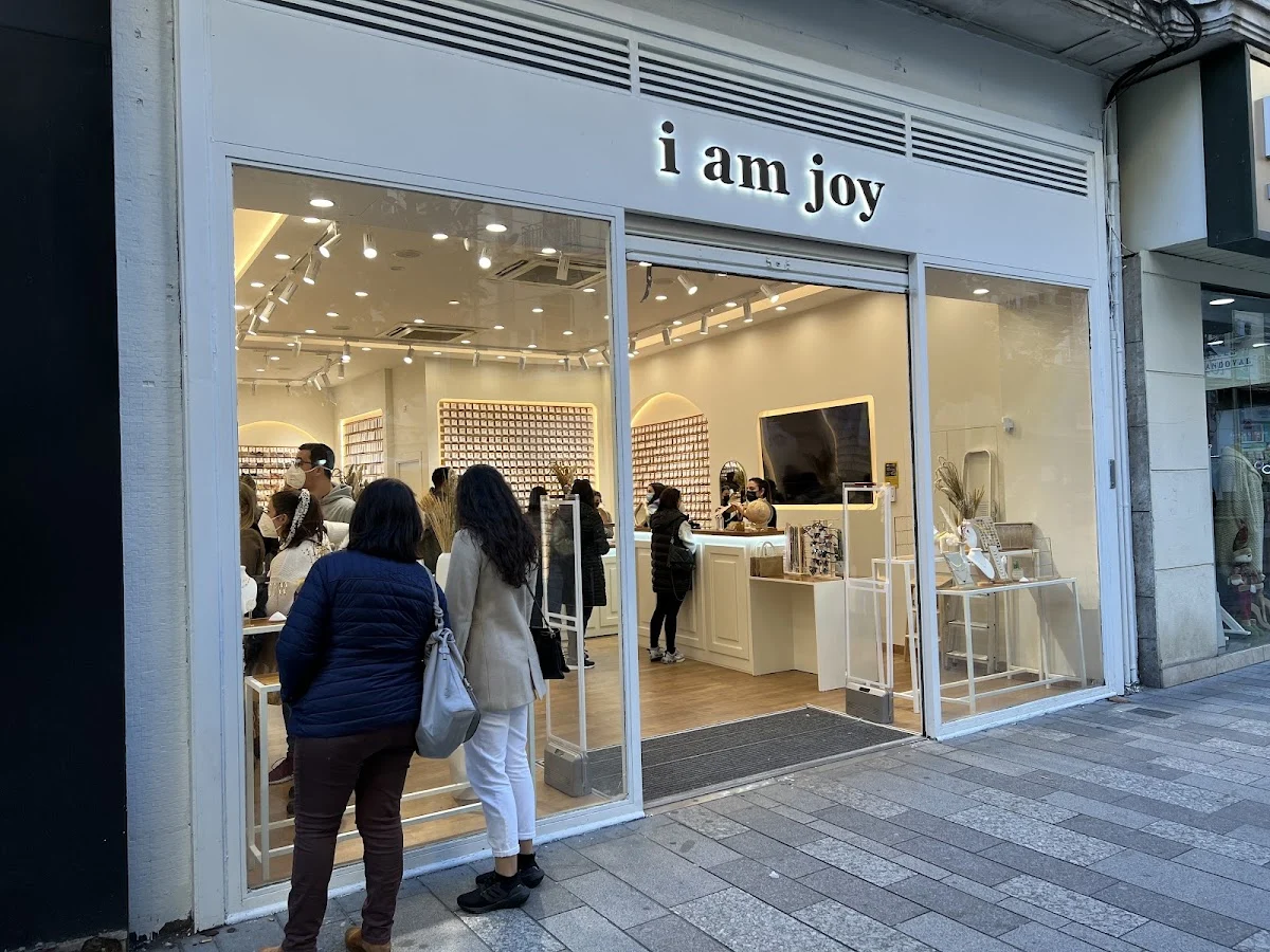 I am joy Córdoba (Cruz Conde)