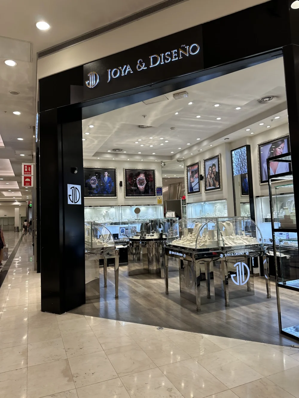 Joya & Diseño C. Comercial Plaza Río 2