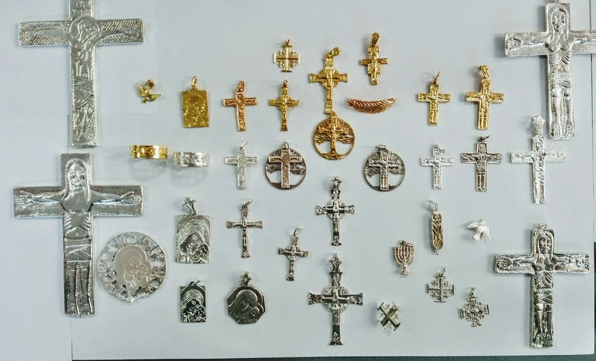 Joyería Caravaca, Chavo - 2