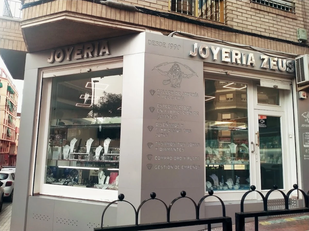 Joyería Zeus en Crevillente I Alianzas de boda personalizadas