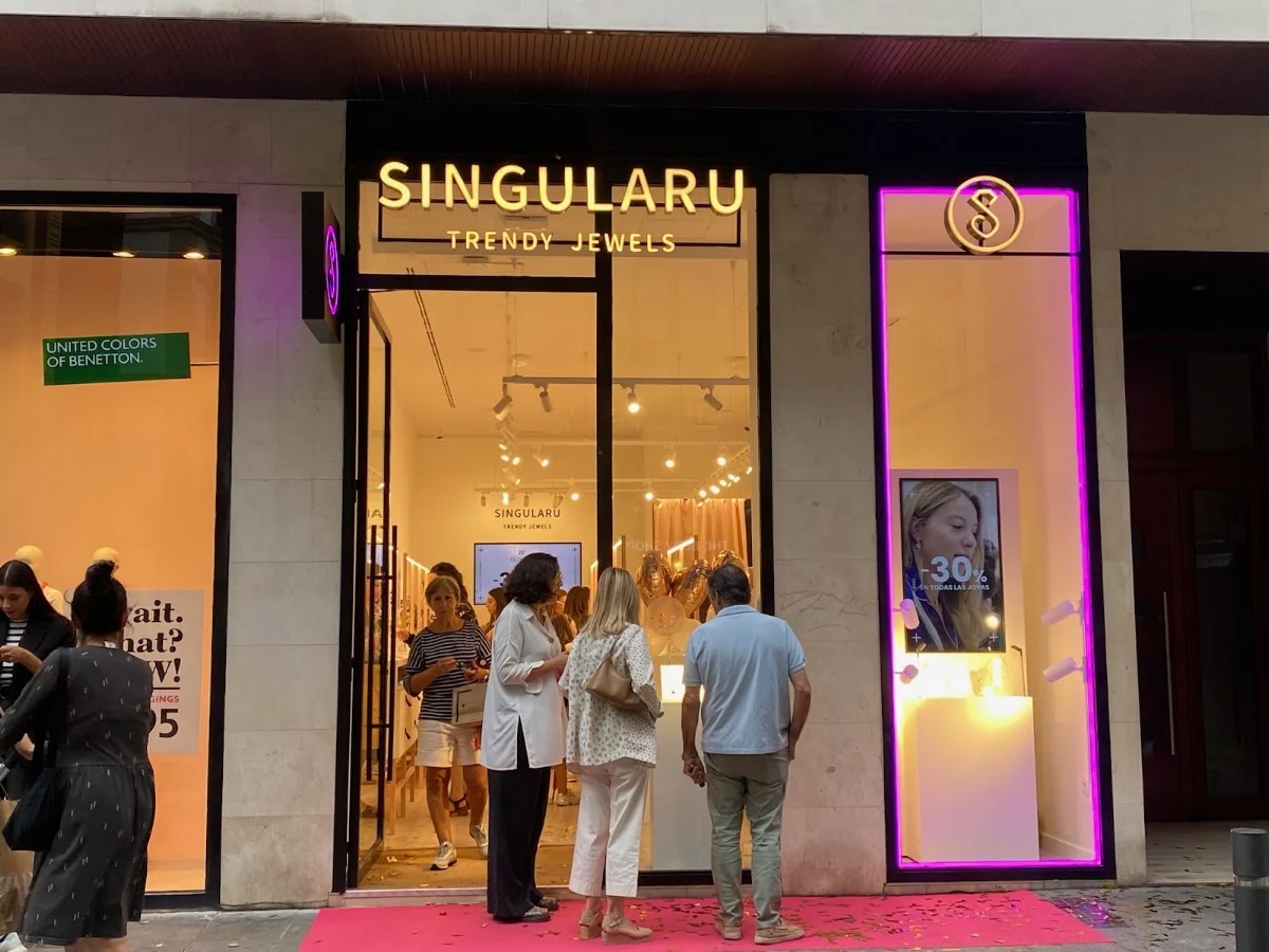 SINGULARU