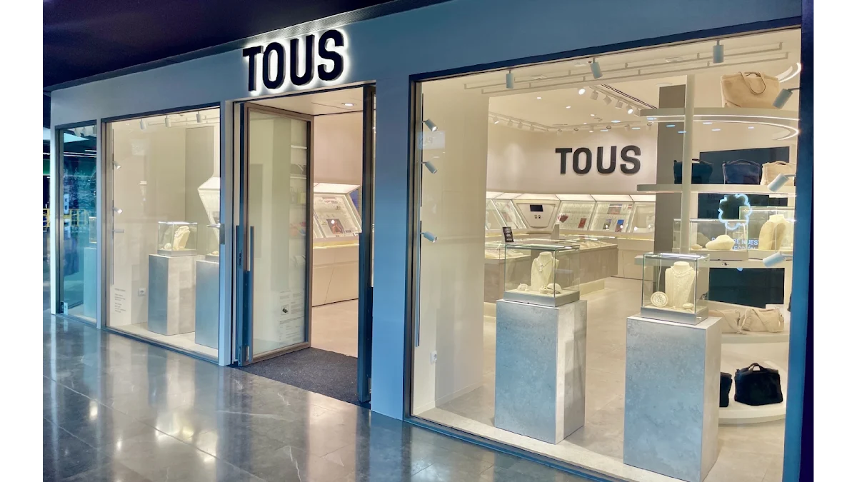 TOUS